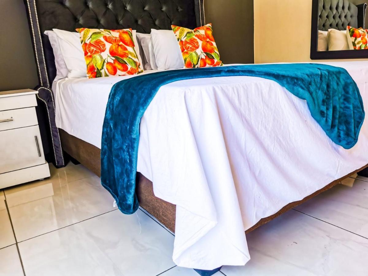 Genesis Guesthouze Hotell Bela-Bela Exteriör bild