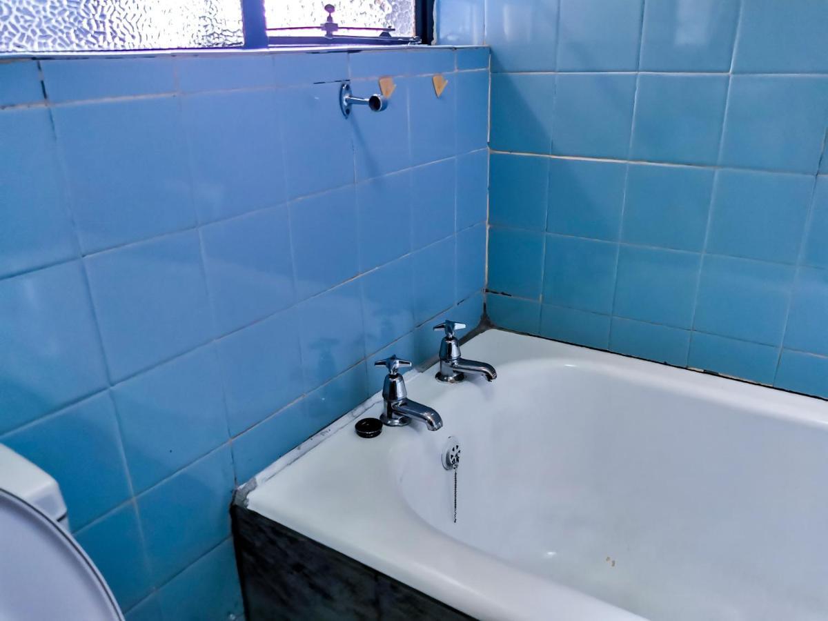 Genesis Guesthouze Hotell Bela-Bela Exteriör bild