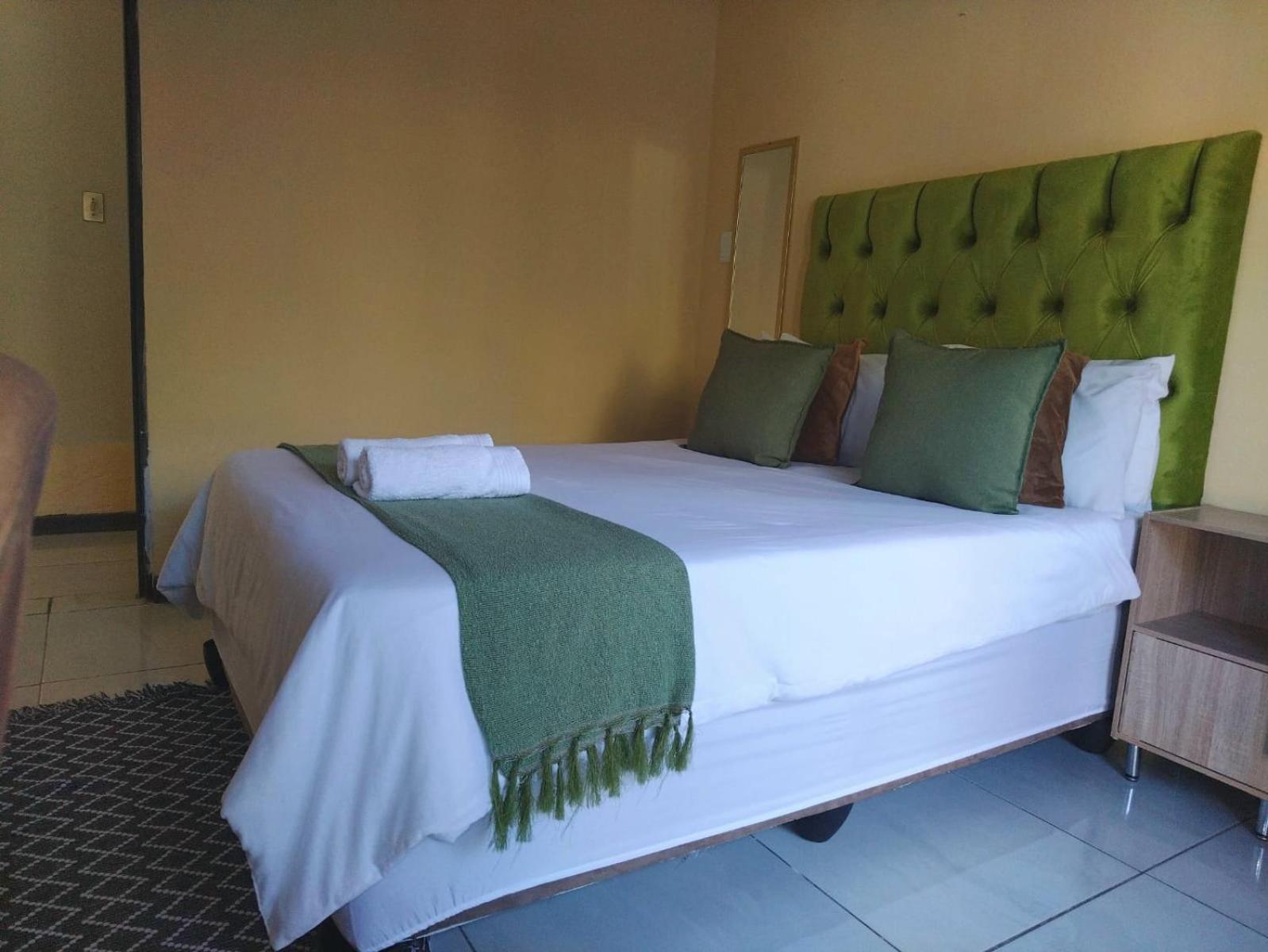 Genesis Guesthouze Hotell Bela-Bela Exteriör bild